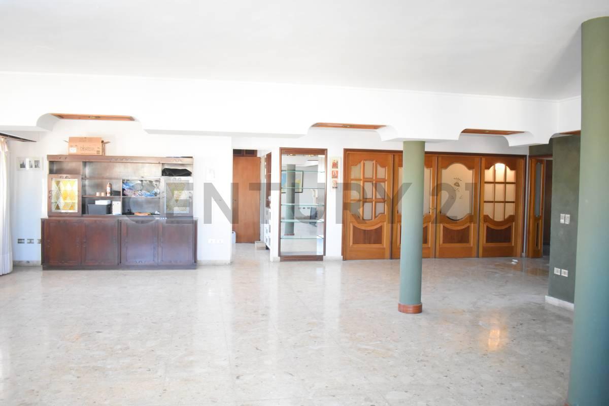 VENTA DE DEPARTAMENTO CON COCHERA , LA PLATA — foto 1