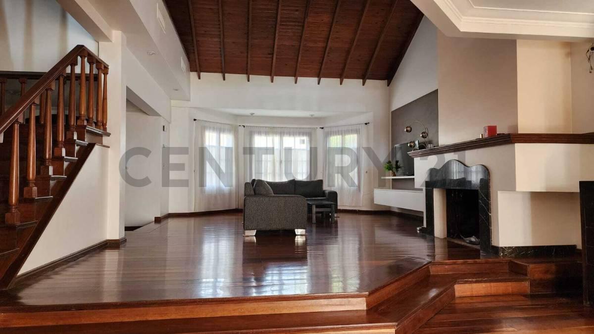 VENTA CASA 6 AMB CASTELAR NORTE-APTO CREDITO-PERMUTA — foto 1