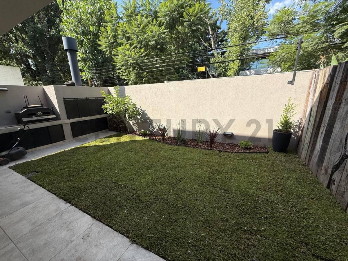 PH EN VENTA EN COMPLEJO CERRADO – PARQUE LELOIR — foto 1