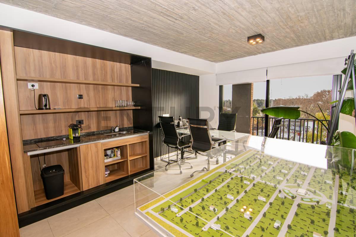 VENTA – Monoambiente amplio con vestidor, balcón y cochera | El Palomar - APTA CREDITO — foto 1