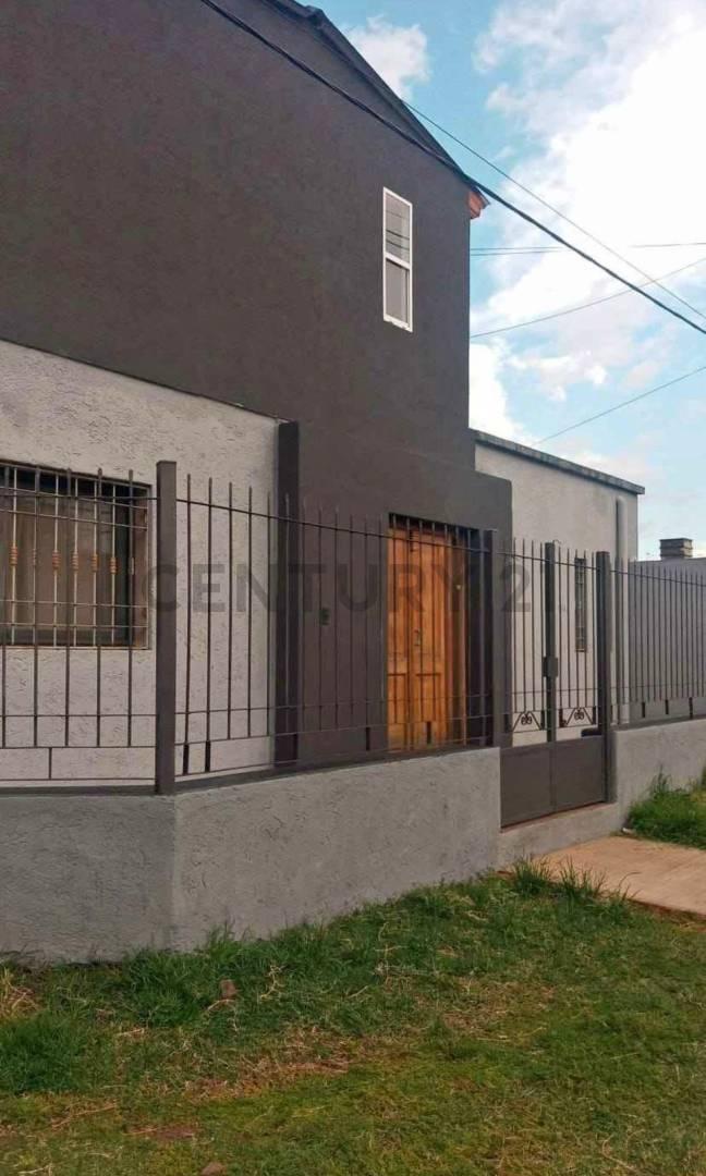 VENTA Casa de 4 Dormitorios con gran Patio y Cochera en San Pablo — foto 1