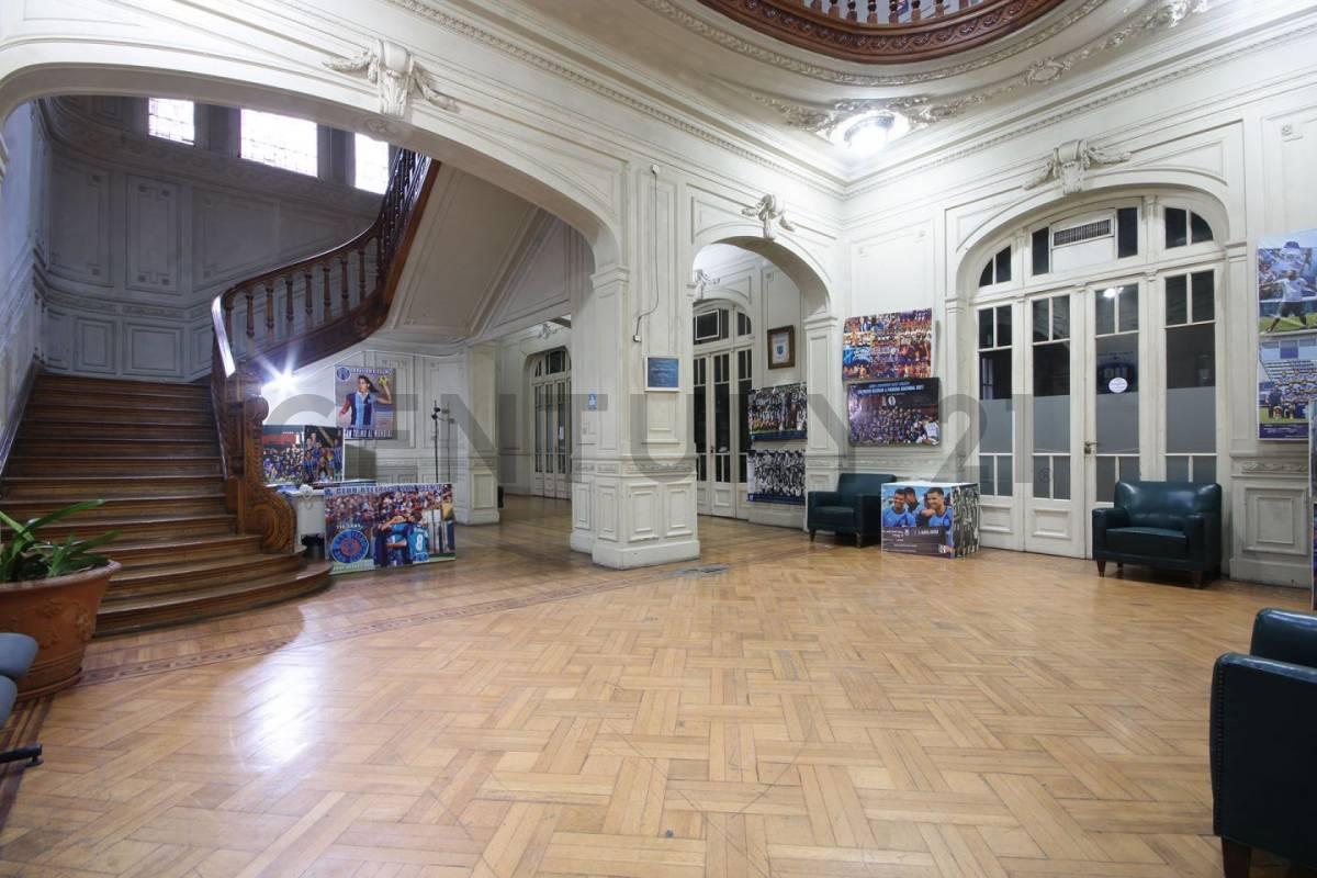 Venta de Edificio en San Telmo, Capital Federal. El Equipo de Century 21 Mauvecin ofrece a la ... — foto 1