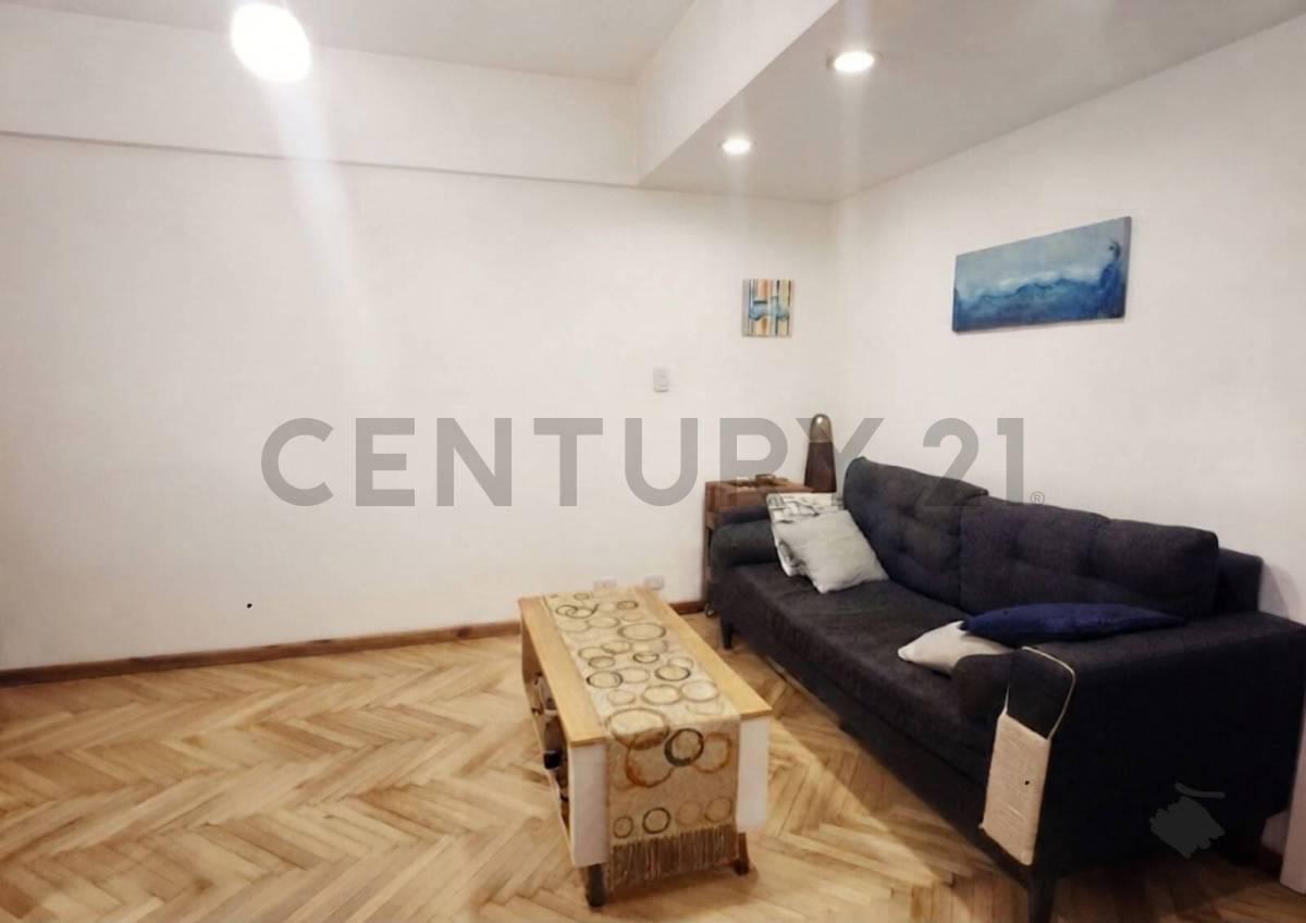 Venta Departamento de 2 Ambientes con Baulera y Lavadero Independiente en Flores CABA — foto 1
