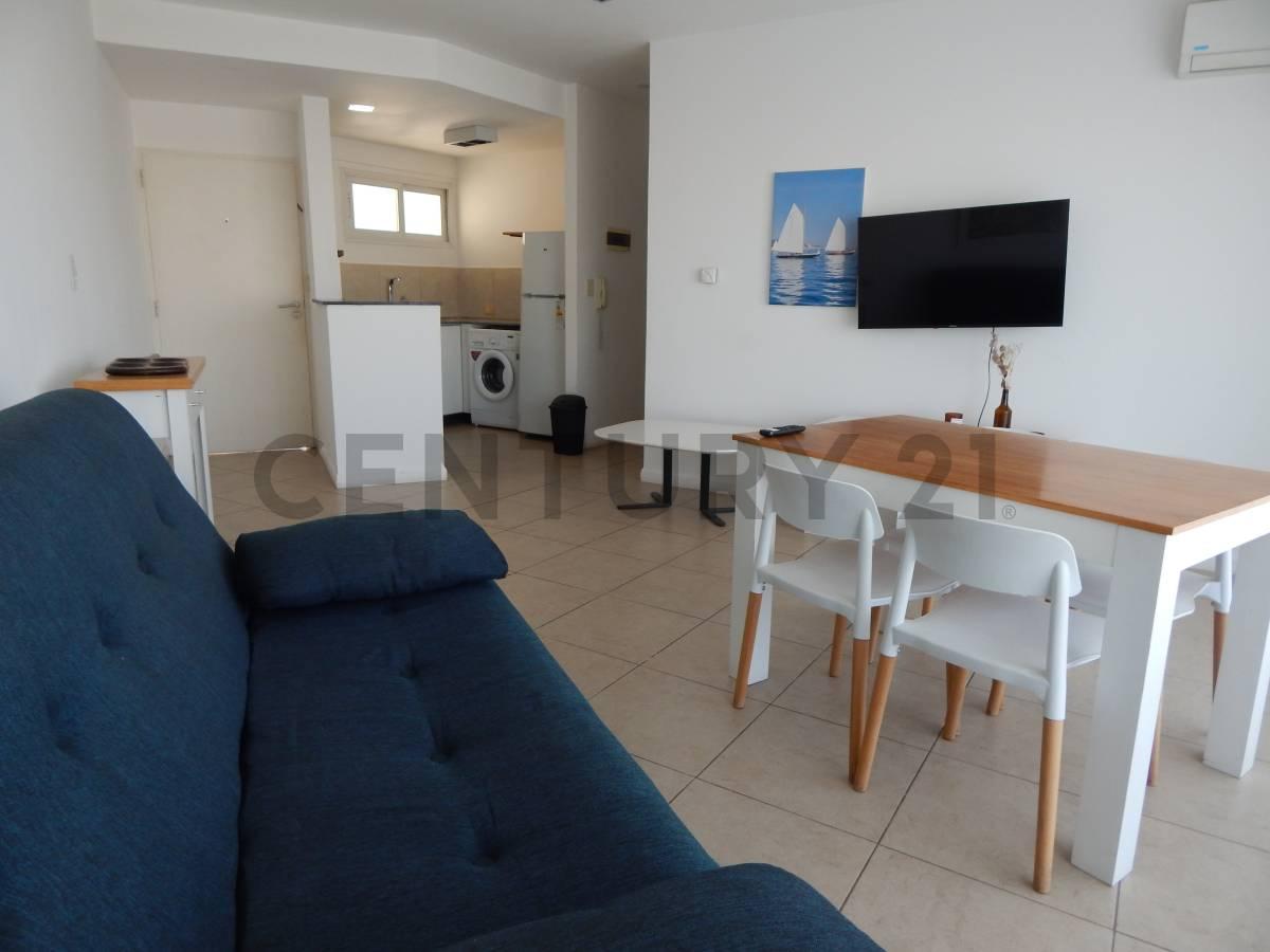 Departamento 2 ambientes en alquiler en Tigre Vista al Rio — foto 1