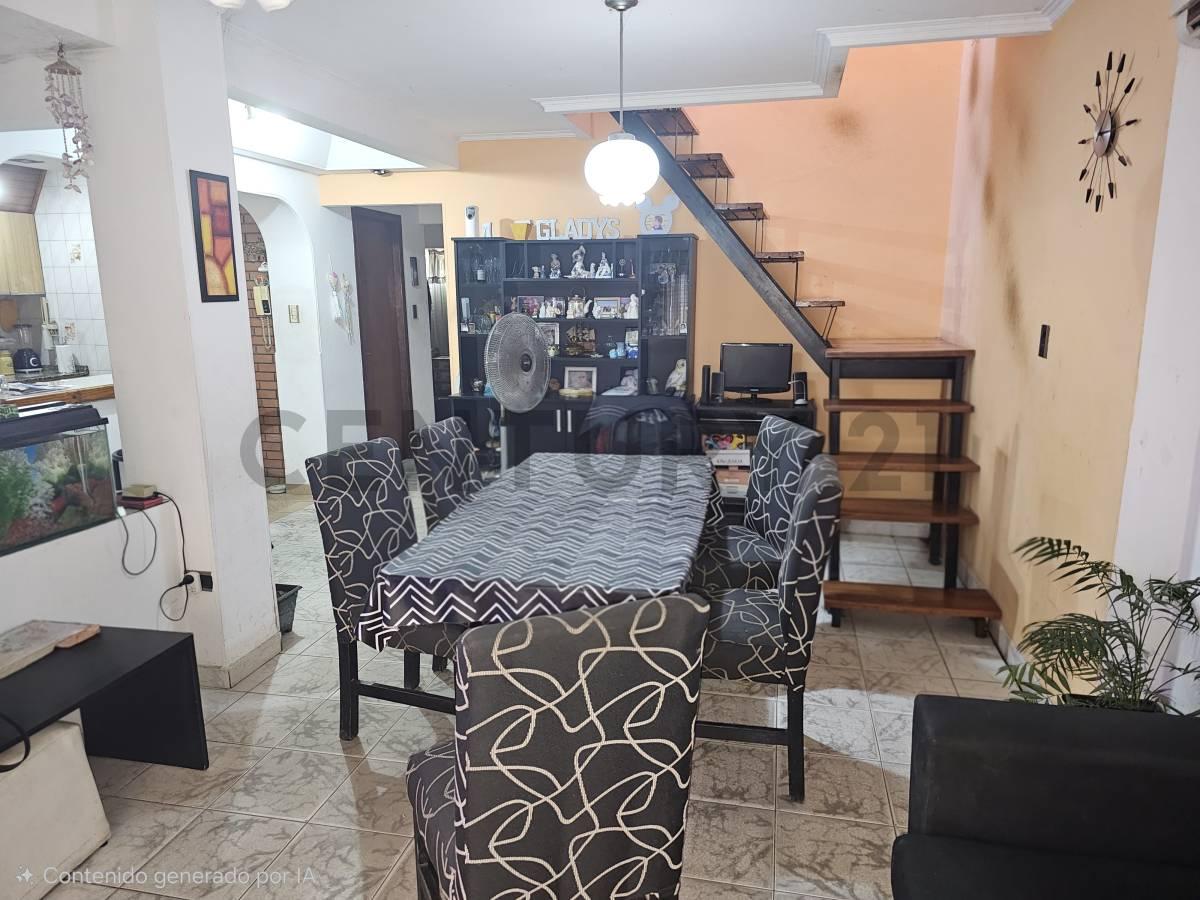 Venta Casa 3 dormitorios en Caseros — foto 1