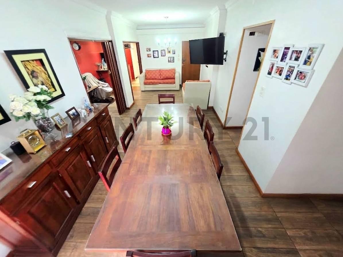 Flores Venta de departamento 4 ambientes dependencia balcón Apto Profesional todo externo — foto 1