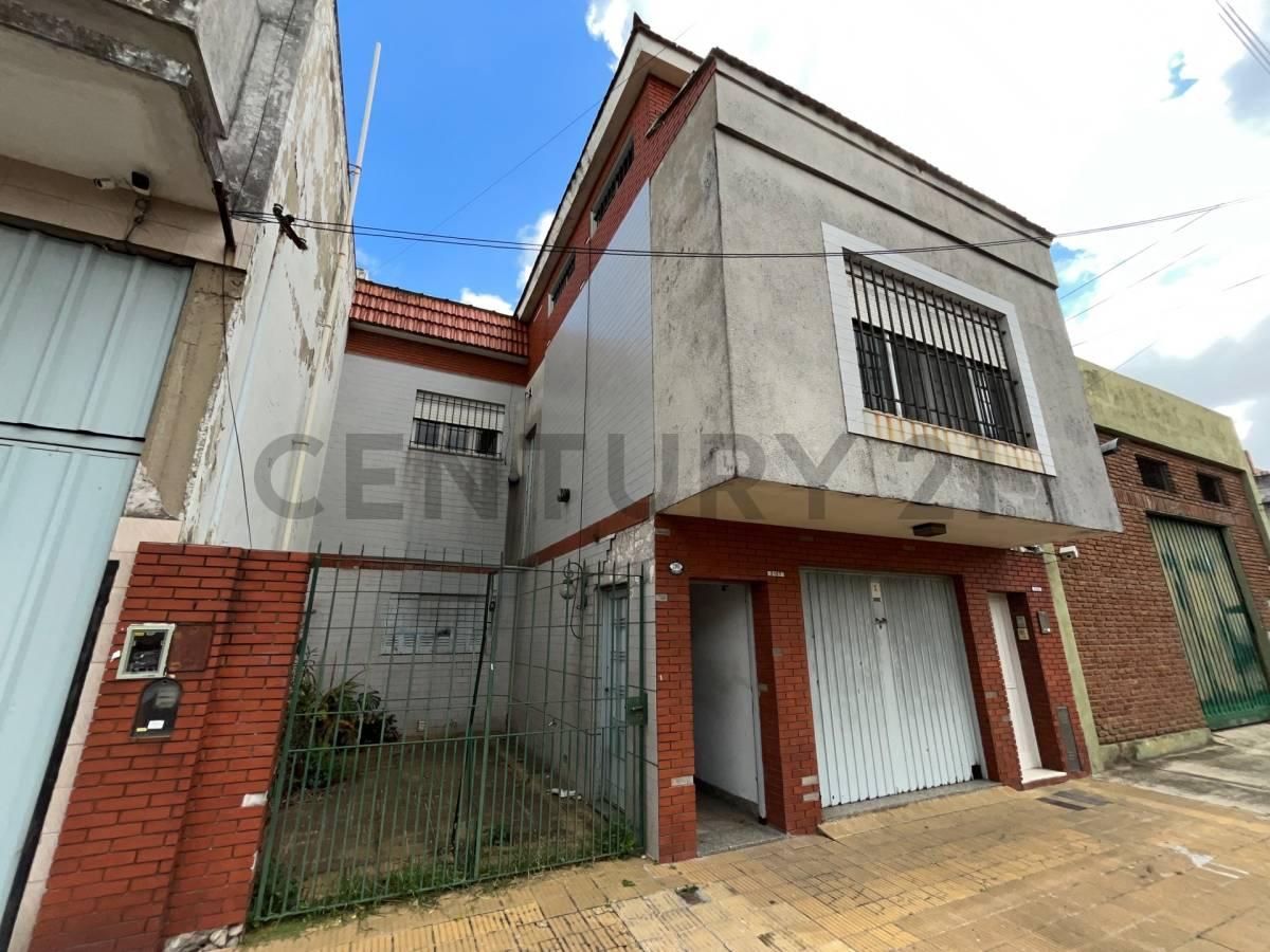 PH 4 ambientes entrada independiente con Terraza y Doble Cochera - Lanús Oeste — foto 1