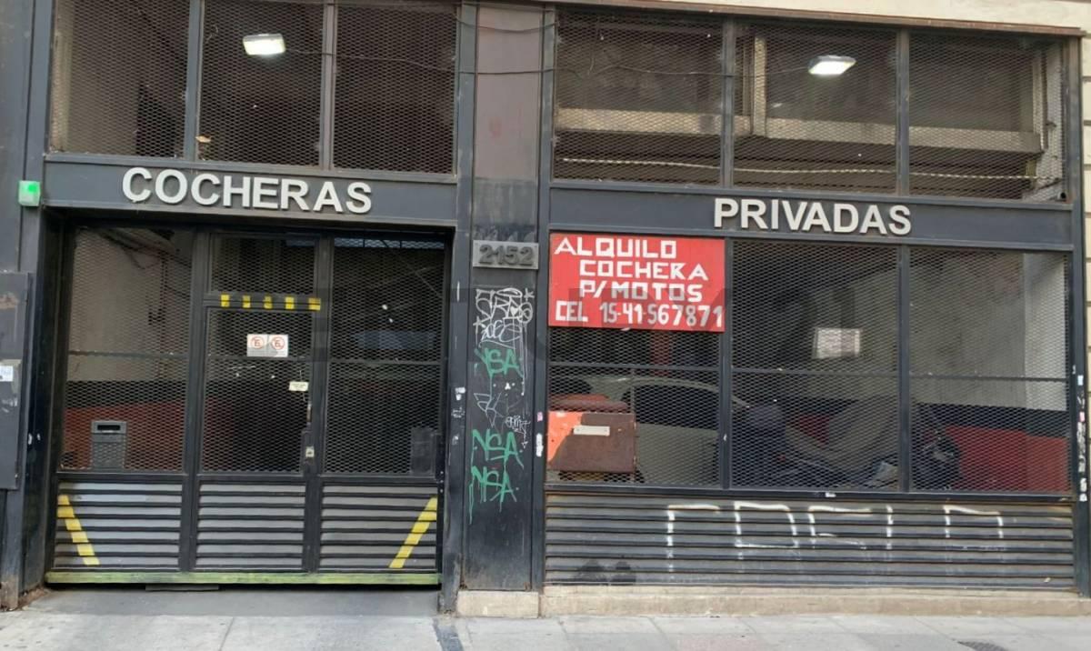 Cochera en venta — foto 1