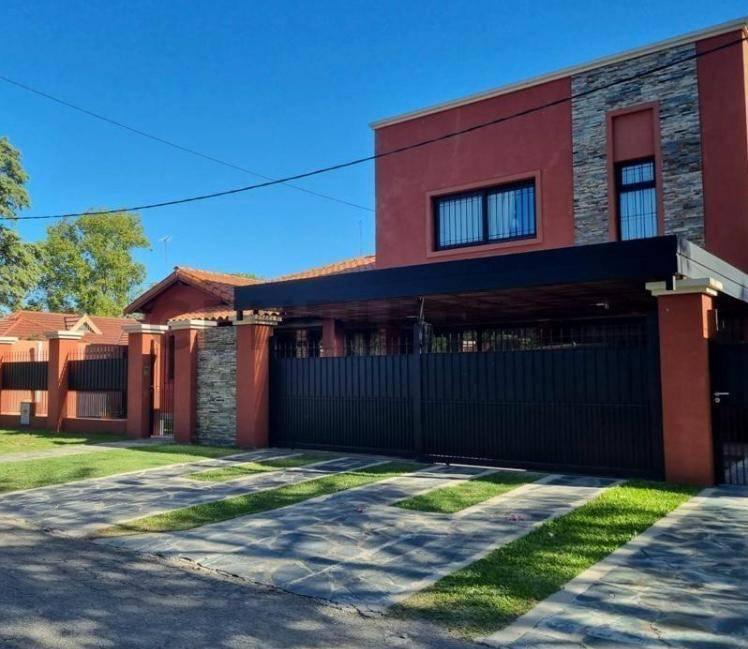 VILLA ELISA casa 3 DORMITORIOS — foto 1