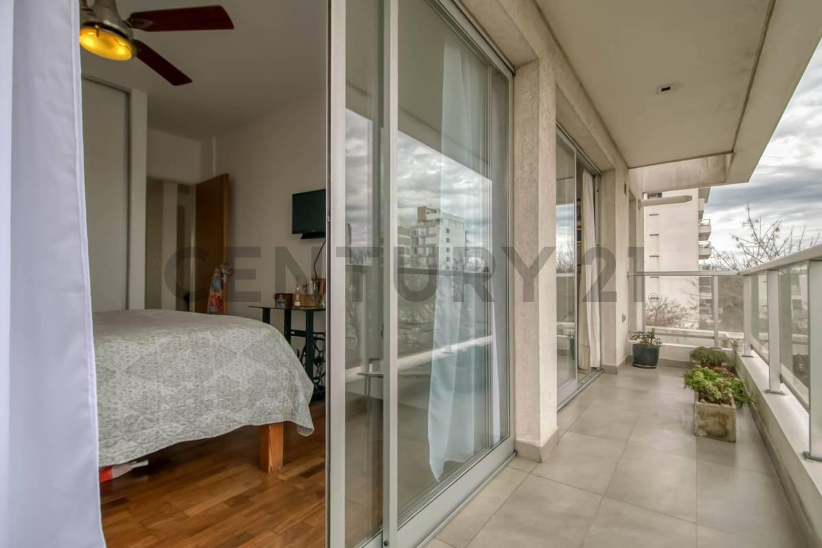 Departamento 2 dormitorios con balcón y amenities en zona exclusiva de Parque San Martín — foto 1
