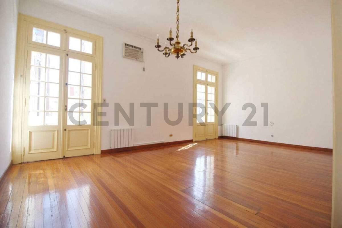 Venta Departamento 7 ambientes, Apto profesional. Oportunidad. — foto 1