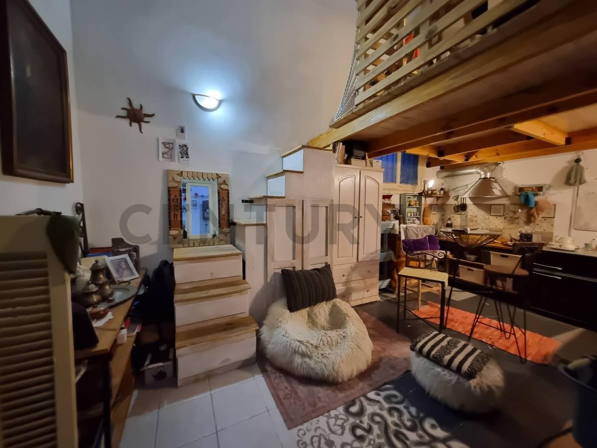 MONOAMBIENTE EN VENTA-SAN TELMO-CON ENTRE PISO Y PATIO CUBIERTO — foto 1