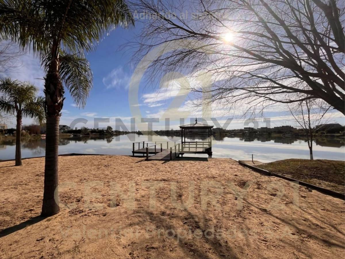 Lote en venta con fondo a la laguna - Club de Campo Santa Rita — foto 1