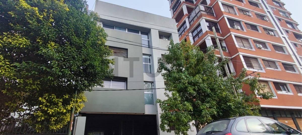 Piso en Venta 4 Dormitorios, 2 Cocheras, B° Norte, La Plata — foto 1