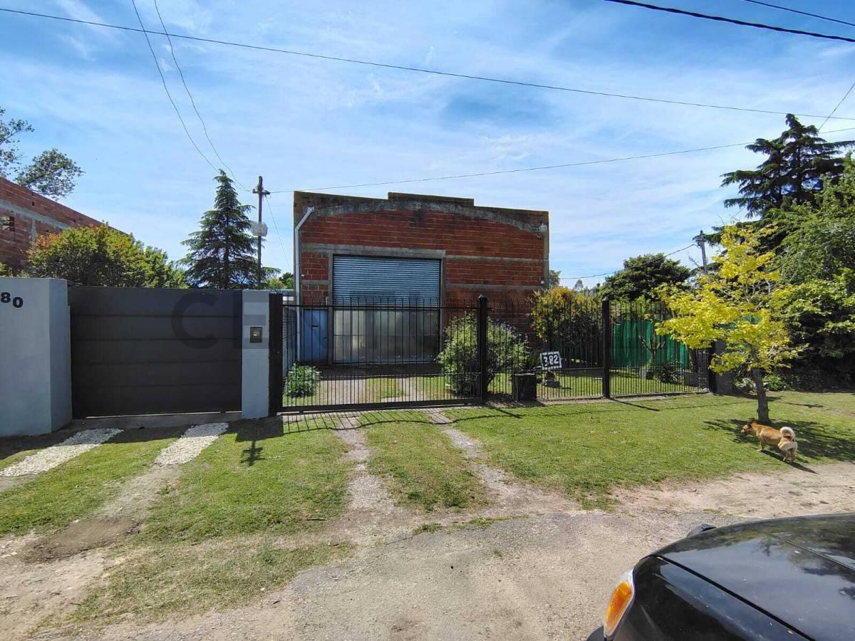 Galpón/depósito con vivienda sobre avenida. — foto 1