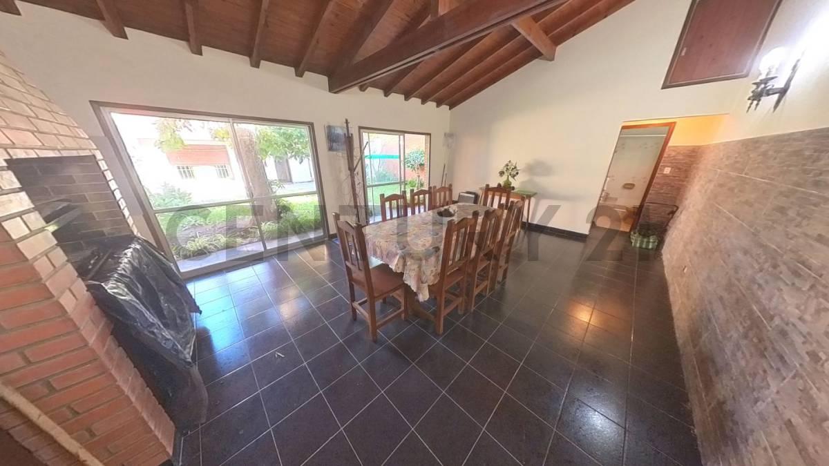 Casa 4 AMBIENTES en Don Bosco, Mar del Plata — foto 1