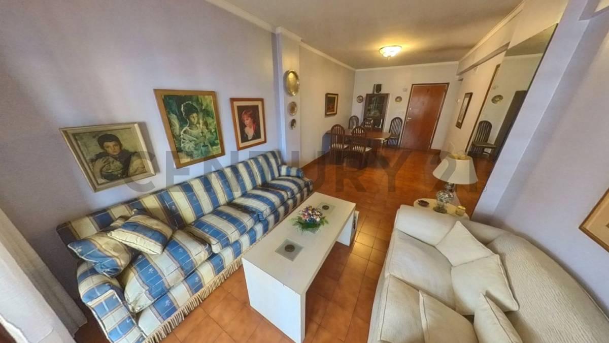 Departamento 5 ambientes a la calle con cochera Plaza Mitre — foto 1