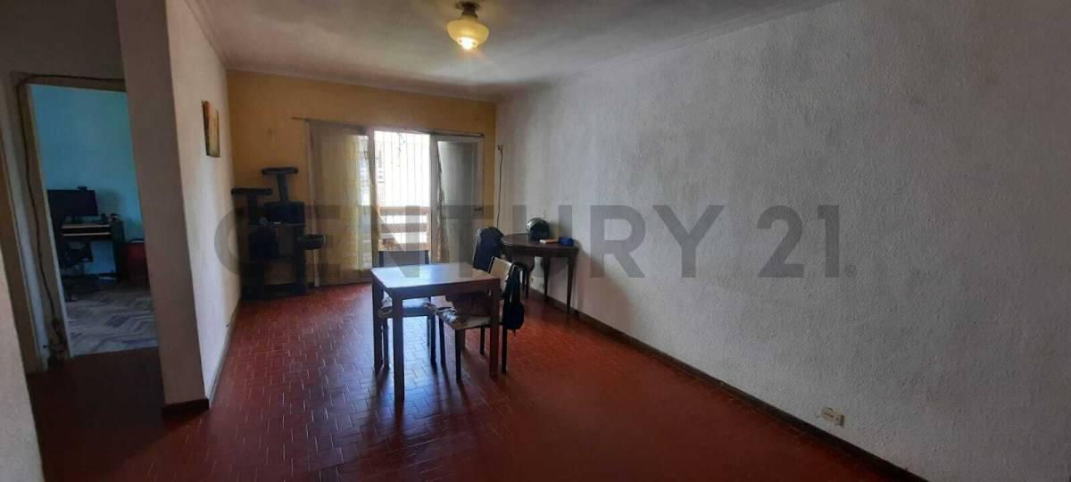 Vendo Departamento de 3 ambientes con Balcón. — foto 1