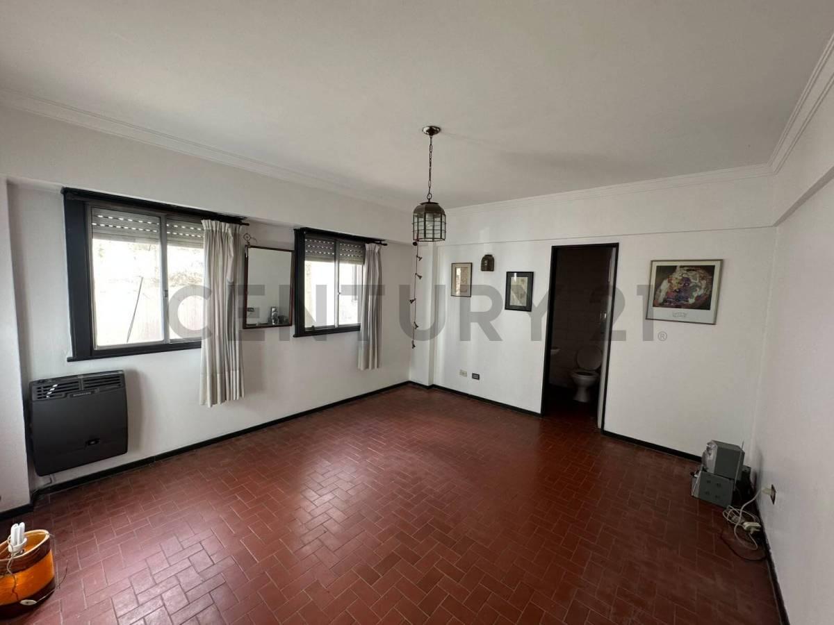VENTA! Monoambiente lateral muy luminoso — foto 1