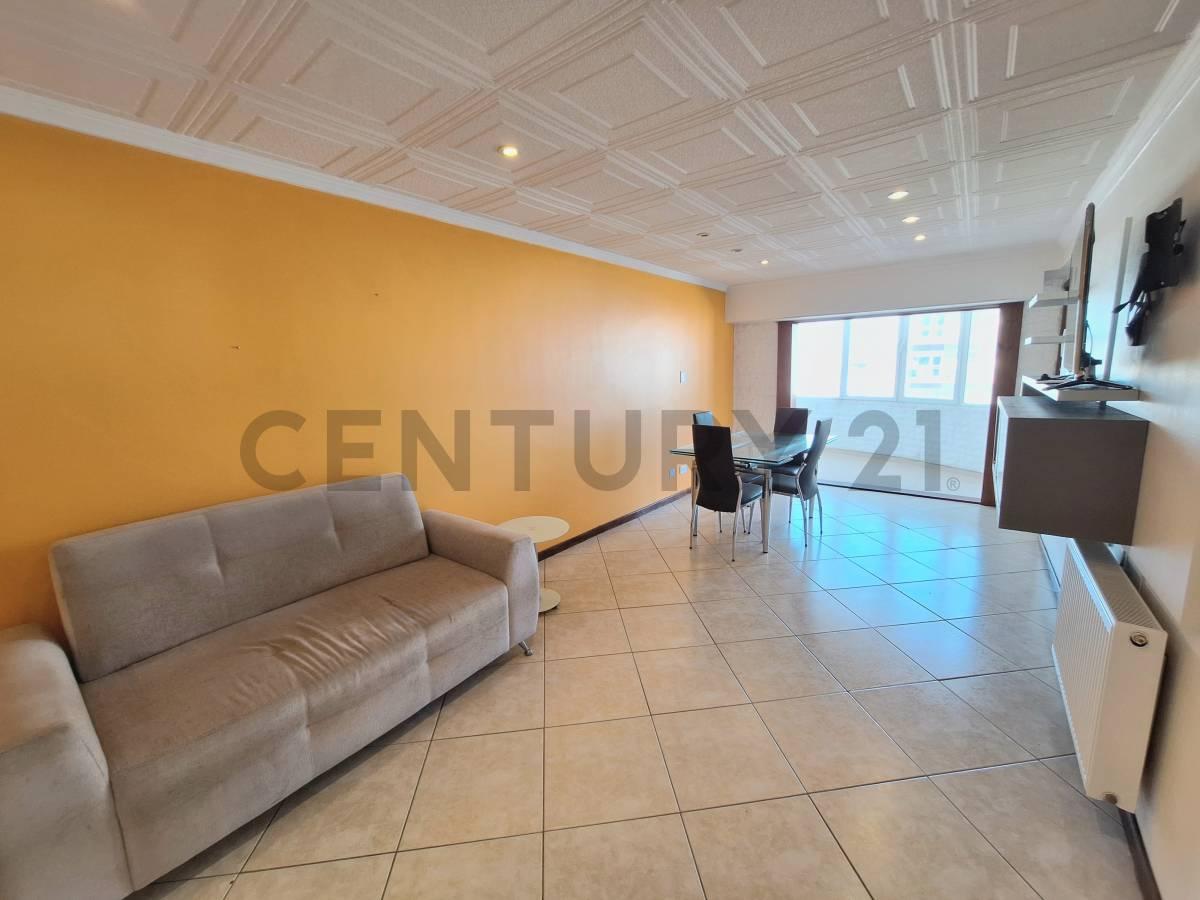 Departamento 3 ambientes con quincho y terraza zona La Perla — foto 1
