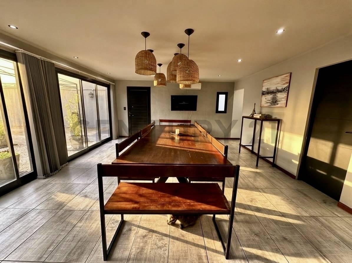 Casa nueva 4 ambientes con gran parque zona Pinos de Anchorena en una planta — foto 1