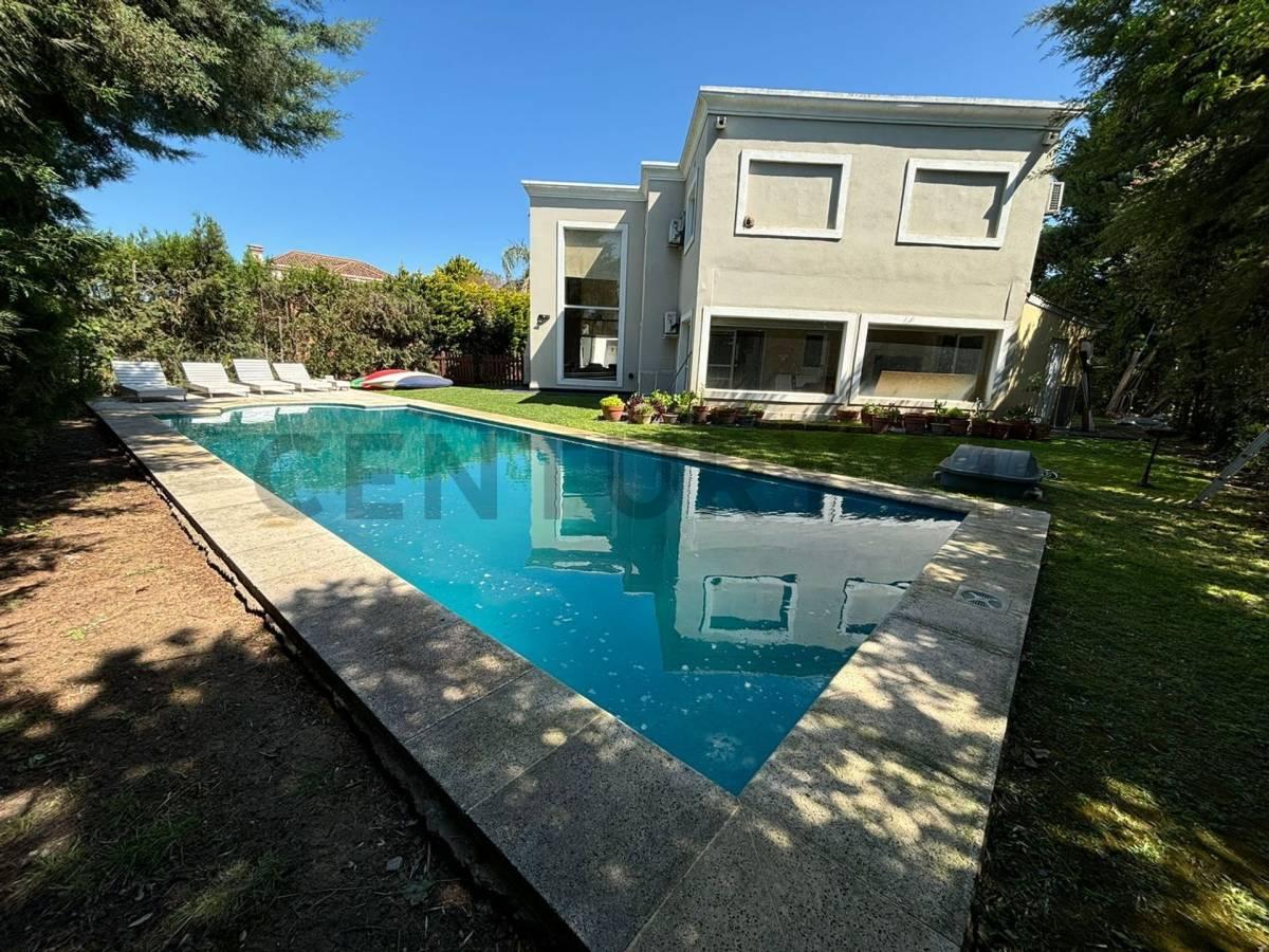 VENTA CASA SAN LUCAS 6 AMB CON PILETA APTA CREDITO — foto 1
