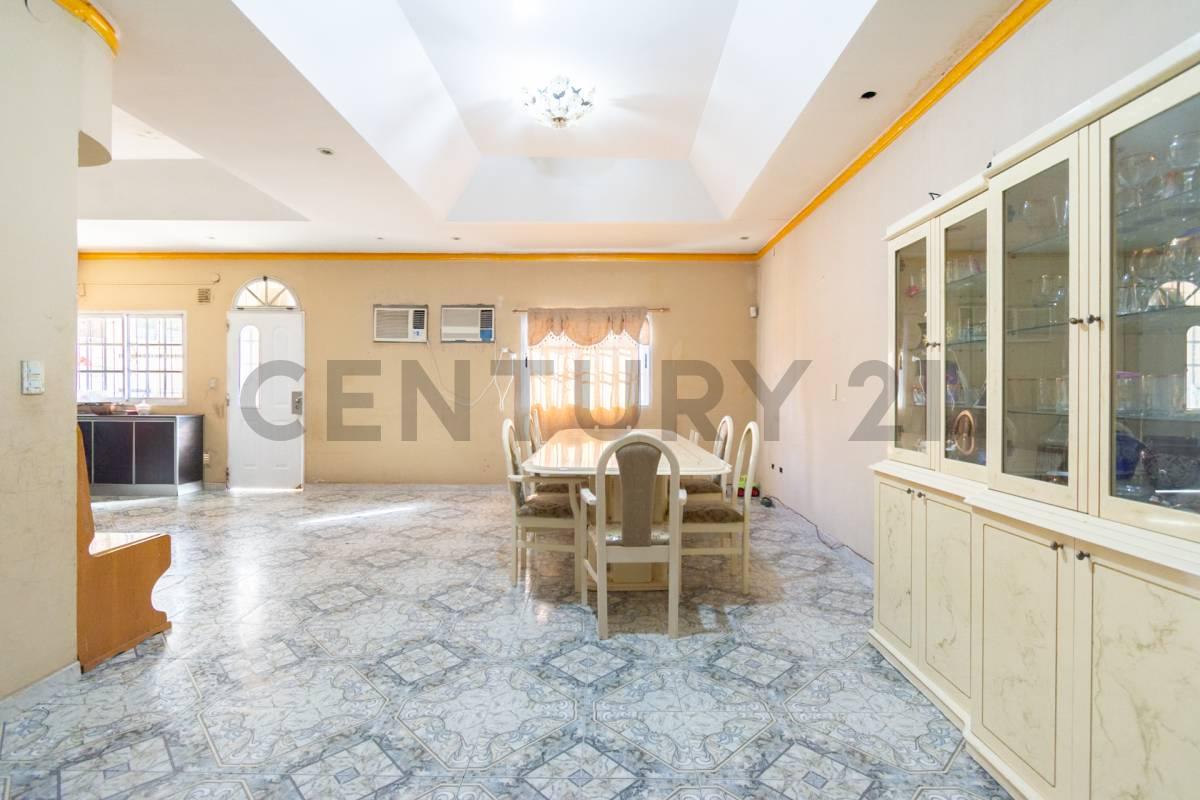 VENTA CASA 6 AMBIENTES MUY ESPACIOSA-PARQUE AVELLANEDA — foto 1