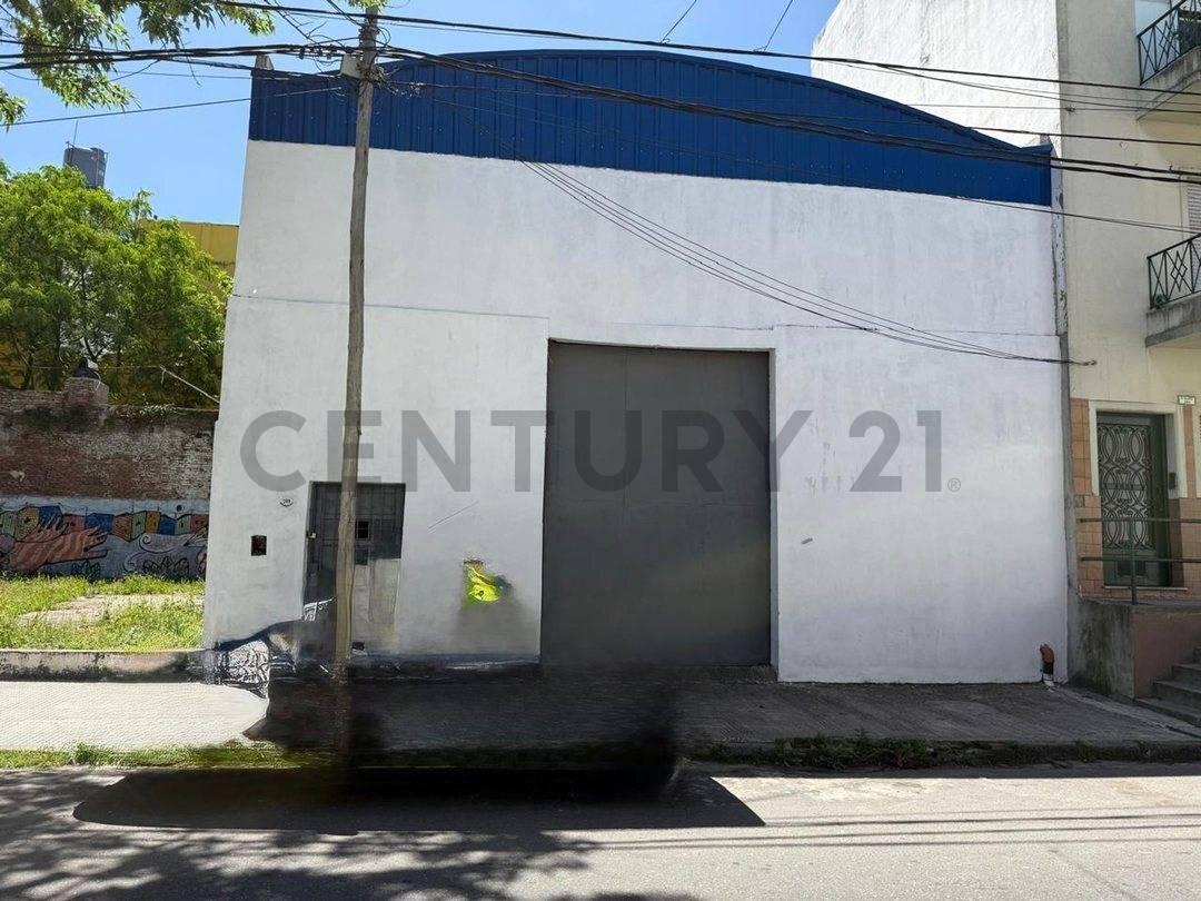 VENTA DE EXCELENTE GALPÓN/LOTE — foto 1