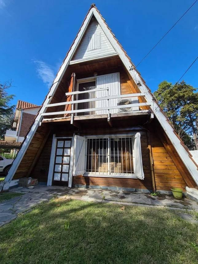 Casa 3 amb en Excelente lote de 304 mt — foto 1