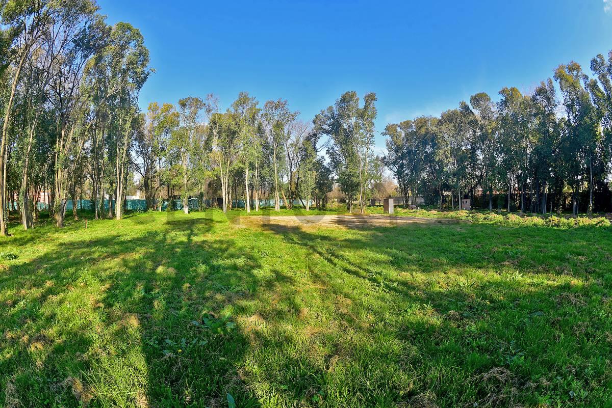 VENTA LOTE 356M2 EN MALVINAS ARGENTINAS - ALTOS DE SAN CARLOS — foto 1