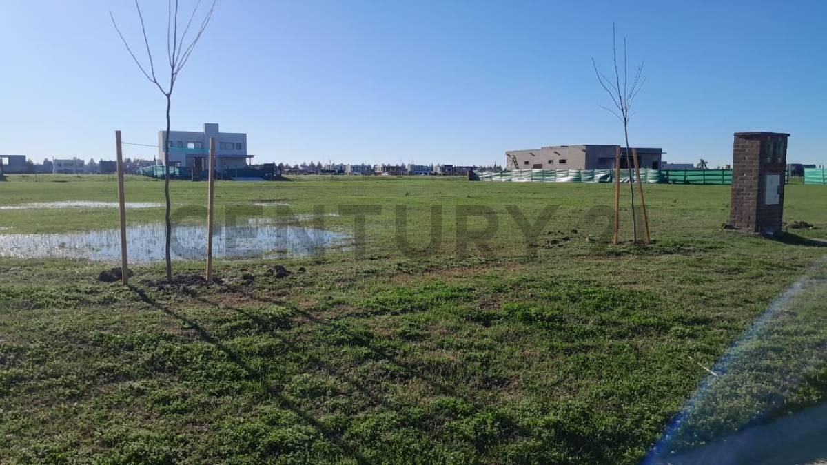 VENTA LOTE 800 M2 EN BARRIO CERRADO EL NAUDIR DELTA EN ESCOBAR — foto 1