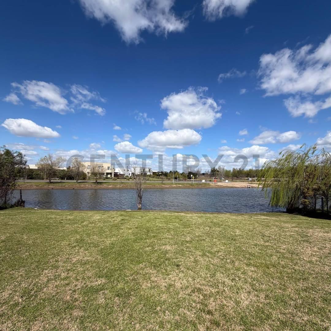 Lote En Venta Al Agua en El Cantón Barrio Islas | 848m² | Excelente Ubicación — foto 1