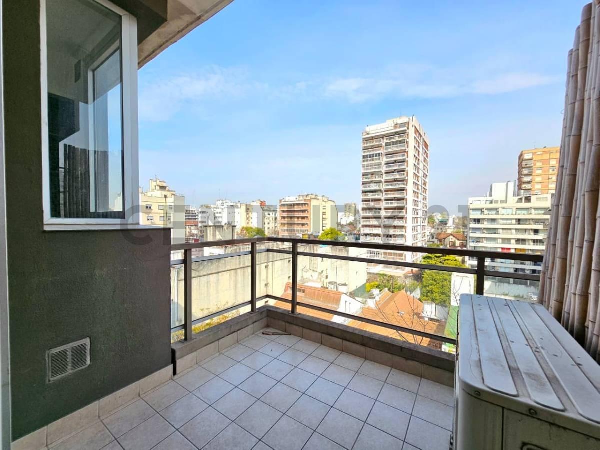 Alquiler de Monoambiente con Balcón en Flores — foto 1