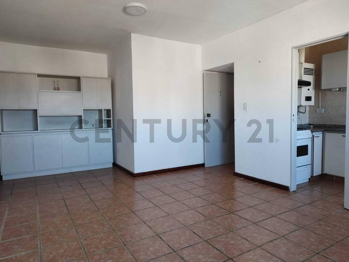 VENTA DE DEPARTAMENTO 2 DORMITORIOS. ZONA MARTIN — foto 1
