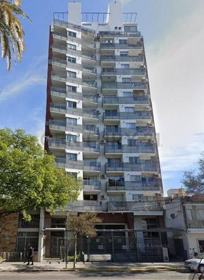 VENTA DEPARTAMENTO 1 DORMITORIO AMPLIO CON COCHERA EN BARRIO PICHINCHA — foto 1