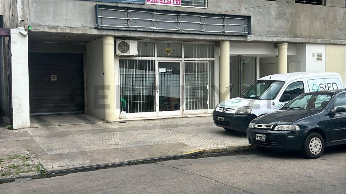 VENTA de local comercial ubicado en barrio Echesortu. — foto 1