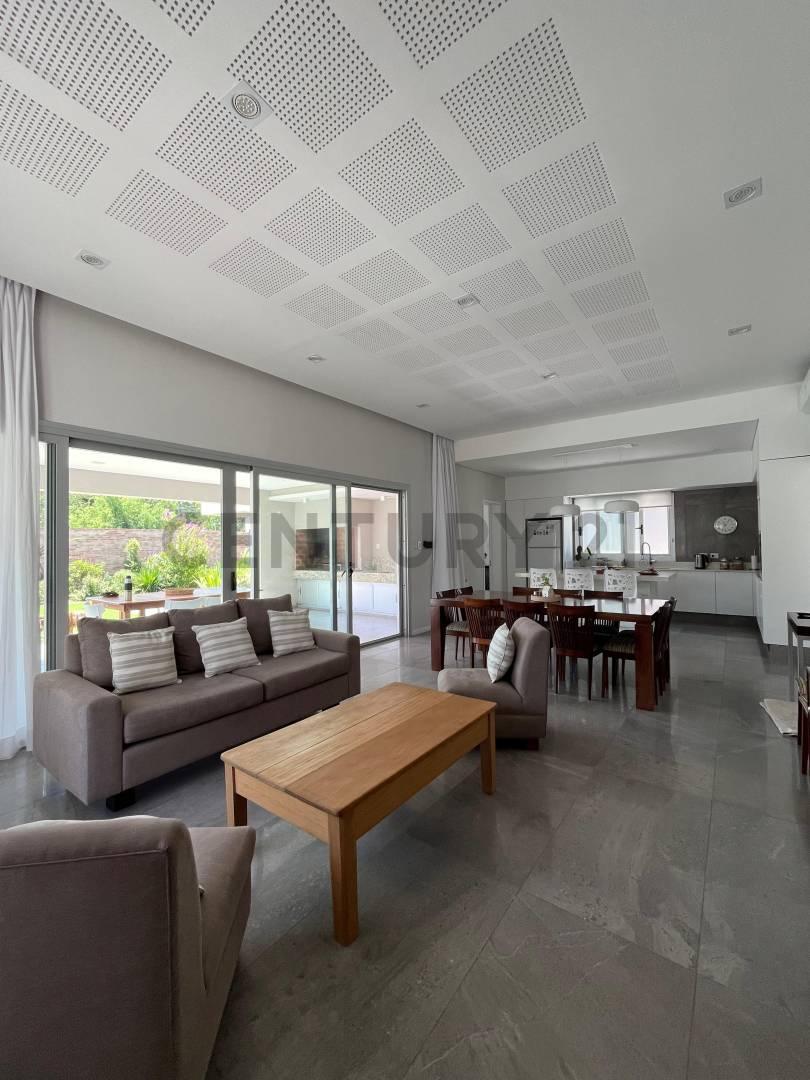 Casa Premium en venta en Rafaela, barrio Brigadier Lopez — foto 1