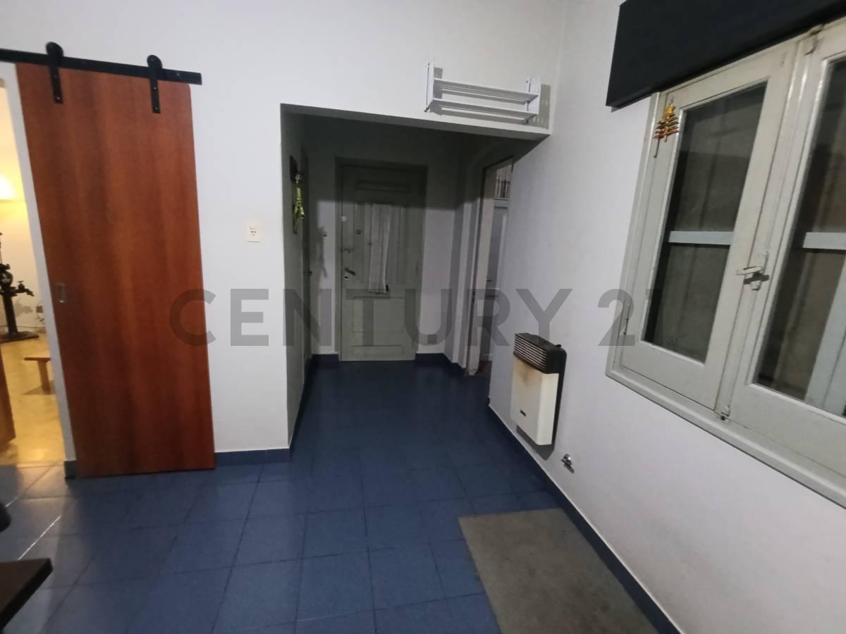 SE VENDE CASA CON TODOS LOS SERVICIOS EN RAFAELA — foto 1