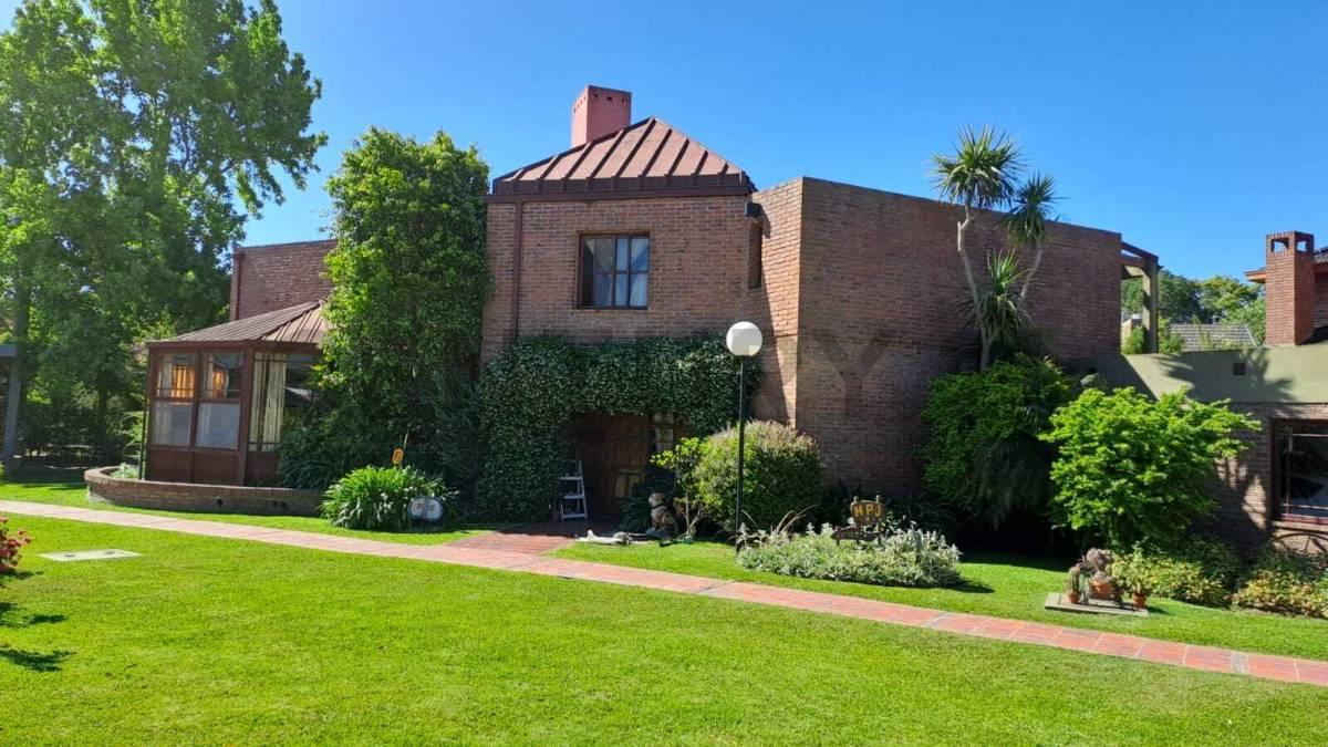 Casa 3 ambientes en venta en Country Club El Carmen — foto 1