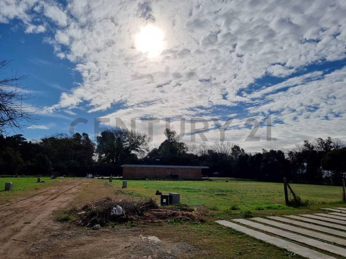 Lote en Barrio cerrado en Villa Elisa — foto 1