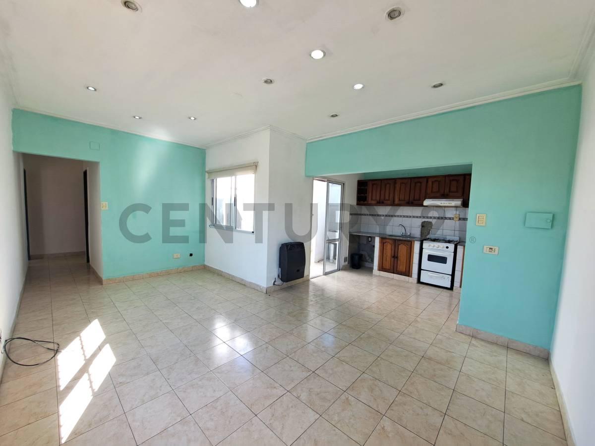 SE VENDE DEPARTAMENTO EN CALLE 72 E/ 1 Y 115 LA PLATA — foto 1