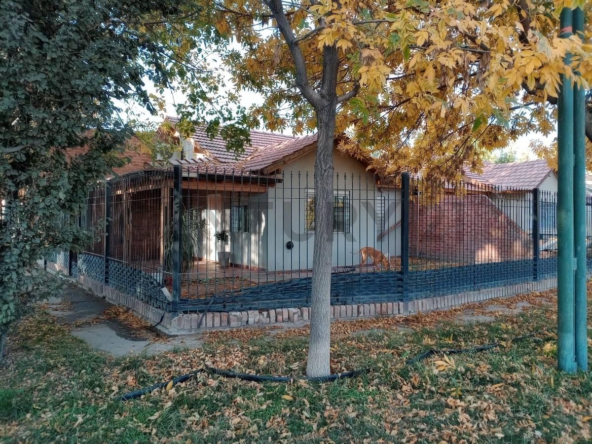 Venta - Casa 3 Dormitorios - Allen — foto 1