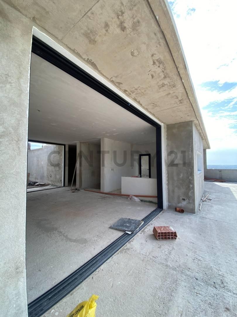 CASA EN VENTA EN LA DESEADA 3 DORMITORIOS 1.100m2 DE TERRENO — foto 1