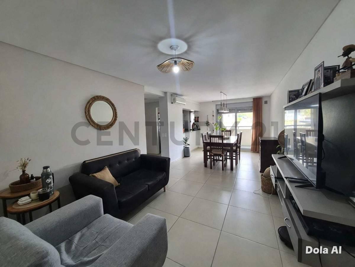 DEPARTAMENTO 2 DORMITORIOS EN COMPLEJO CERRADO - SEGURIDAD 24HS - EXCELENTE UBICACIÓN - — foto 1