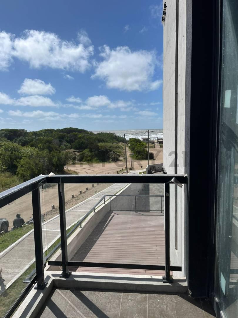 Venta departamento 2 ambientes - frente al mar con cochera cubierta - Mar de Ostende, Pinamar — foto 1
