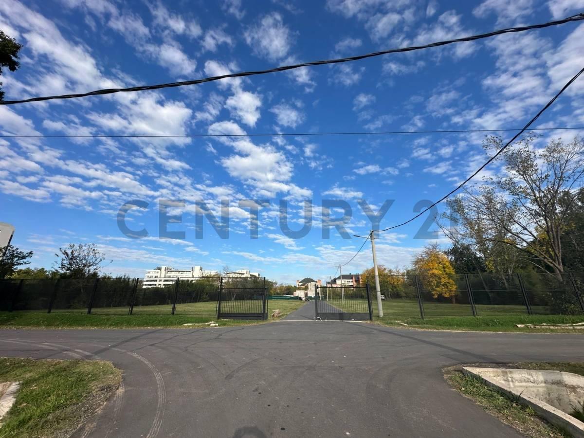 LOTE VENTA 300 mts 2- Barrio Semicerrado El Roble- Garin Escobar — foto 1