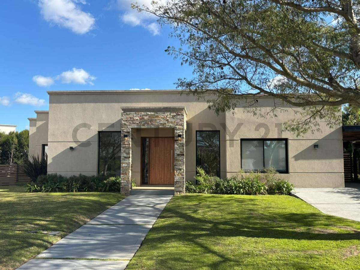 Casa en una planta de 5 ambientes con 3 habitaciones en venta en - El Cantón Puerto, Escobar — foto 1