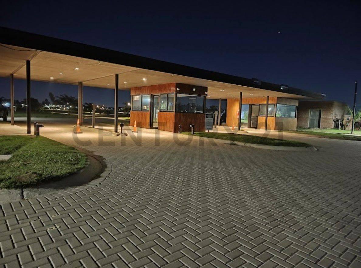 VENTA DE LOTE VILLAGE JOVEN 600M2 - TOMA PERMUTA VEHICULO-FINANCIA — foto 1