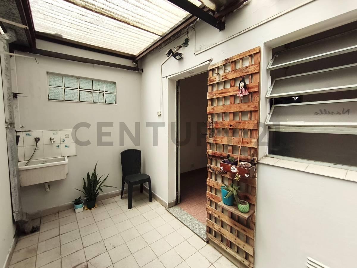 PH 3 ambientes en venta en Lomas del Mirador frente — foto 1