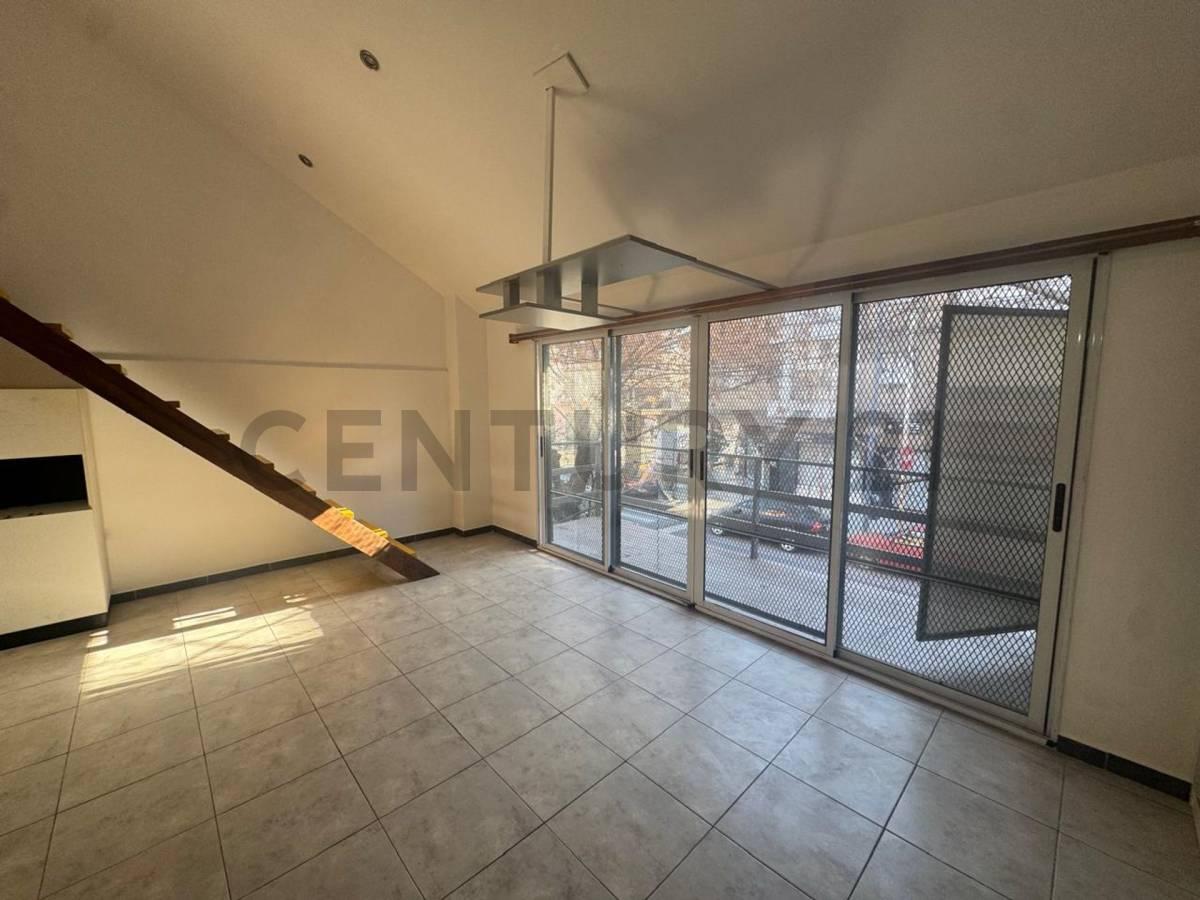 VENTA DEPTO 2 AMB EN VILLA GRAL. MITRE CON BALCON — foto 1